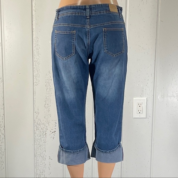*Cherokee  Women's Light Washed  Cuffed Jeans Capri Sz 12 - Picture 9 of 11